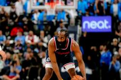 哈登在瑞士队比赛中惊险取胜，突破纪录引发热议！的简单介绍