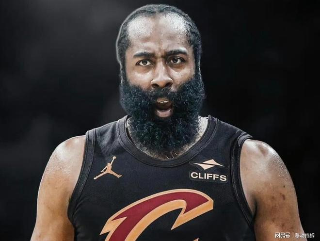 关于字母哥巅峰对决，哈登与70激战FPX分钟，回归赛场胜负难料！的信息